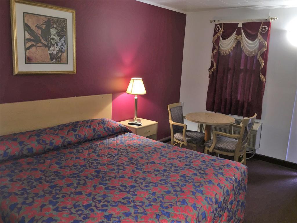 Budget Inn Wrightstown Bagian luar foto
